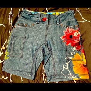 EUC Size 8 INKnBURN Wildflower Shorts